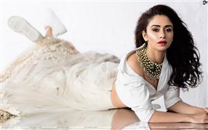 Amruta Khanvilkar